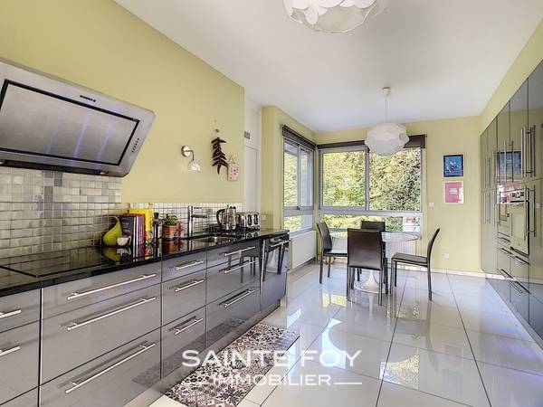 2020324 image6 - Sainte Foy Immobilier - Ce sont des agences immobilières dans l'Ouest Lyonnais spécialisées dans la location de maison ou d'appartement et la vente de propriété de prestige.