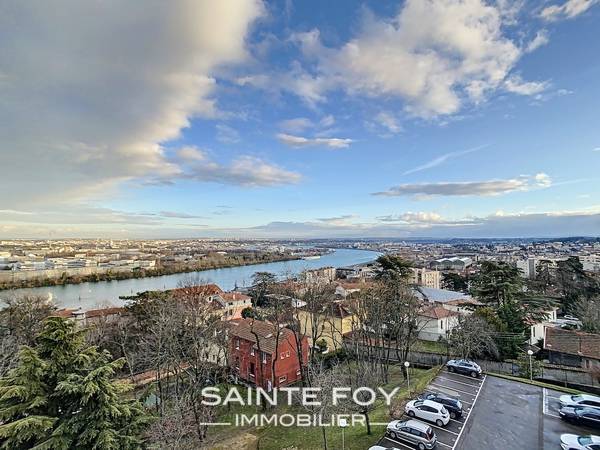 2021860 image10 - Sainte Foy Immobilier - Ce sont des agences immobilières dans l'Ouest Lyonnais spécialisées dans la location de maison ou d'appartement et la vente de propriété de prestige.