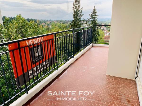 2022067 image5 - Sainte Foy Immobilier - Ce sont des agences immobilières dans l'Ouest Lyonnais spécialisées dans la location de maison ou d'appartement et la vente de propriété de prestige.