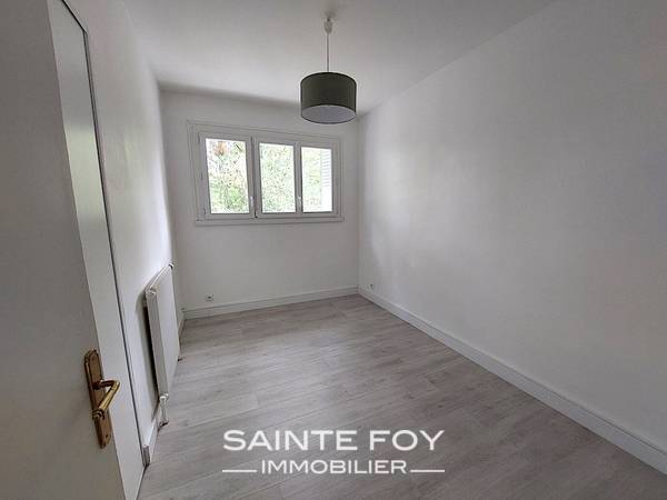 2022615 image8 - Sainte Foy Immobilier - Ce sont des agences immobilières dans l'Ouest Lyonnais spécialisées dans la location de maison ou d'appartement et la vente de propriété de prestige.