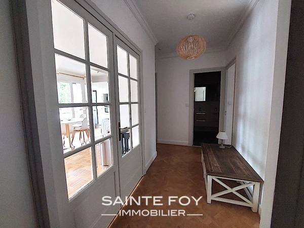 2022615 image9 - Sainte Foy Immobilier - Ce sont des agences immobilières dans l'Ouest Lyonnais spécialisées dans la location de maison ou d'appartement et la vente de propriété de prestige.