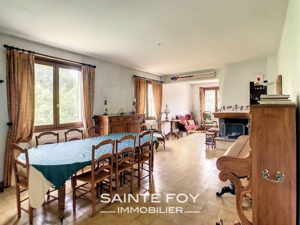 2023443 image6 - Sainte Foy Immobilier - Ce sont des agences immobilières dans l'Ouest Lyonnais spécialisées dans la location de maison ou d'appartement et la vente de propriété de prestige.