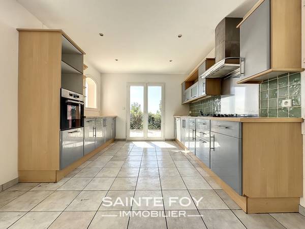 2023409 image3 - Sainte Foy Immobilier - Ce sont des agences immobilières dans l'Ouest Lyonnais spécialisées dans la location de maison ou d'appartement et la vente de propriété de prestige.