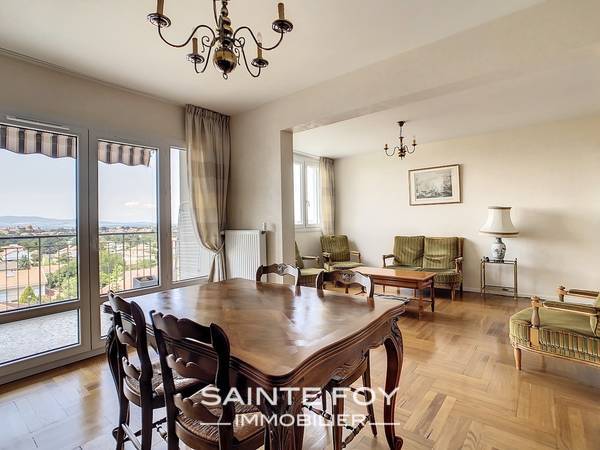 2022996 image3 - Sainte Foy Immobilier - Ce sont des agences immobilières dans l'Ouest Lyonnais spécialisées dans la location de maison ou d'appartement et la vente de propriété de prestige.