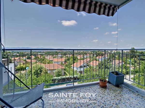 2022996 image8 - Sainte Foy Immobilier - Ce sont des agences immobilières dans l'Ouest Lyonnais spécialisées dans la location de maison ou d'appartement et la vente de propriété de prestige.
