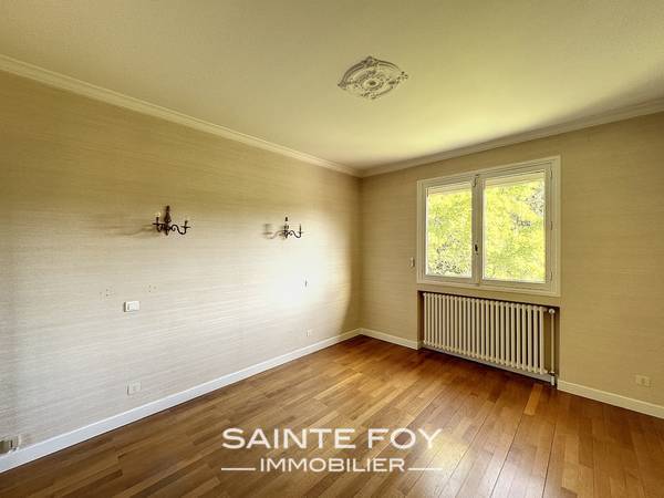 2023673 image7 - Sainte Foy Immobilier - Ce sont des agences immobilières dans l'Ouest Lyonnais spécialisées dans la location de maison ou d'appartement et la vente de propriété de prestige.