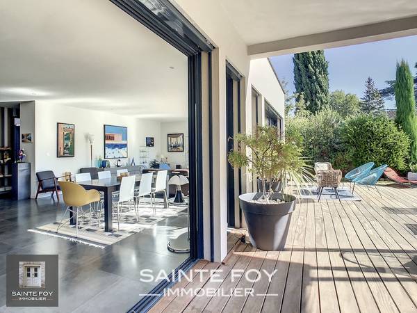 2023794 image3 - Sainte Foy Immobilier - Ce sont des agences immobilières dans l'Ouest Lyonnais spécialisées dans la location de maison ou d'appartement et la vente de propriété de prestige.