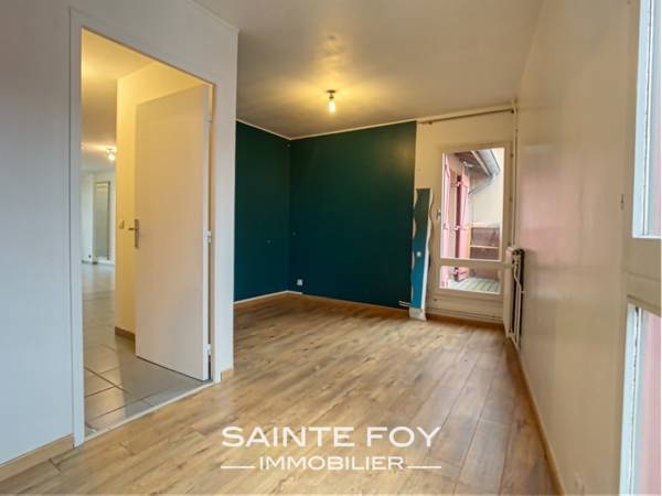 2024959 image6 - Sainte Foy Immobilier - Ce sont des agences immobilières dans l'Ouest Lyonnais spécialisées dans la location de maison ou d'appartement et la vente de propriété de prestige.