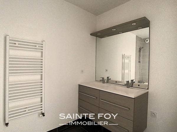 2024980 image6 - Sainte Foy Immobilier - Ce sont des agences immobilières dans l'Ouest Lyonnais spécialisées dans la location de maison ou d'appartement et la vente de propriété de prestige.