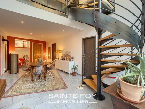 2025503 image4 - Sainte Foy Immobilier - Ce sont des agences immobilières dans l'Ouest Lyonnais spécialisées dans la location de maison ou d'appartement et la vente de propriété de prestige.