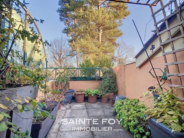 2024991 image8 - Sainte Foy Immobilier - Ce sont des agences immobilières dans l'Ouest Lyonnais spécialisées dans la location de maison ou d'appartement et la vente de propriété de prestige.