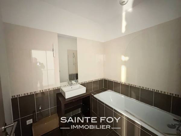 2022554 image9 - Sainte Foy Immobilier - Ce sont des agences immobilières dans l'Ouest Lyonnais spécialisées dans la location de maison ou d'appartement et la vente de propriété de prestige.