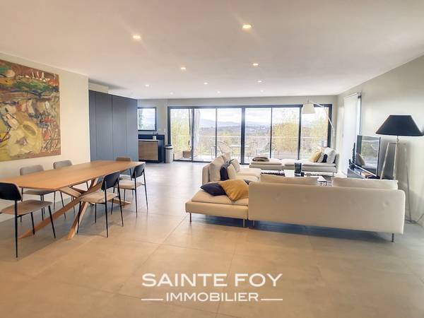 2024988 image2 - Sainte Foy Immobilier - Ce sont des agences immobilières dans l'Ouest Lyonnais spécialisées dans la location de maison ou d'appartement et la vente de propriété de prestige.