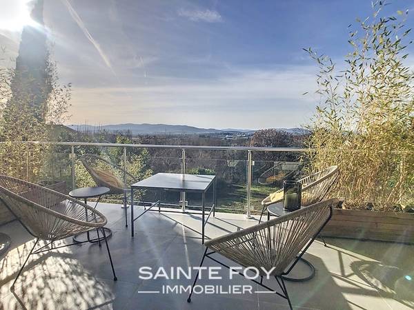 2024988 image9 - Sainte Foy Immobilier - Ce sont des agences immobilières dans l'Ouest Lyonnais spécialisées dans la location de maison ou d'appartement et la vente de propriété de prestige.