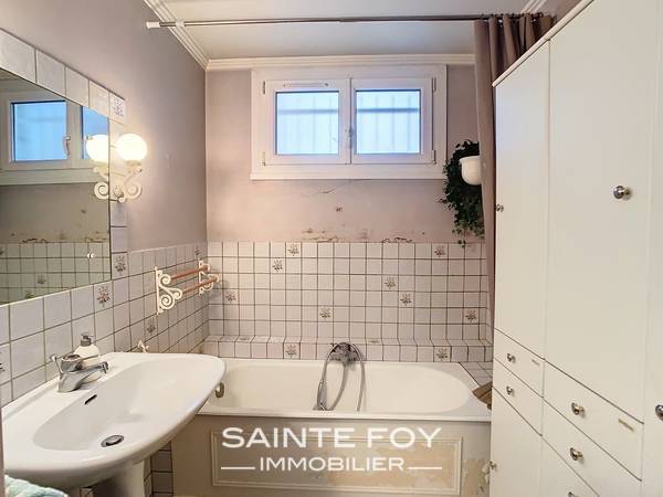 2021513 image7 - Sainte Foy Immobilier - Ce sont des agences immobilières dans l'Ouest Lyonnais spécialisées dans la location de maison ou d'appartement et la vente de propriété de prestige.