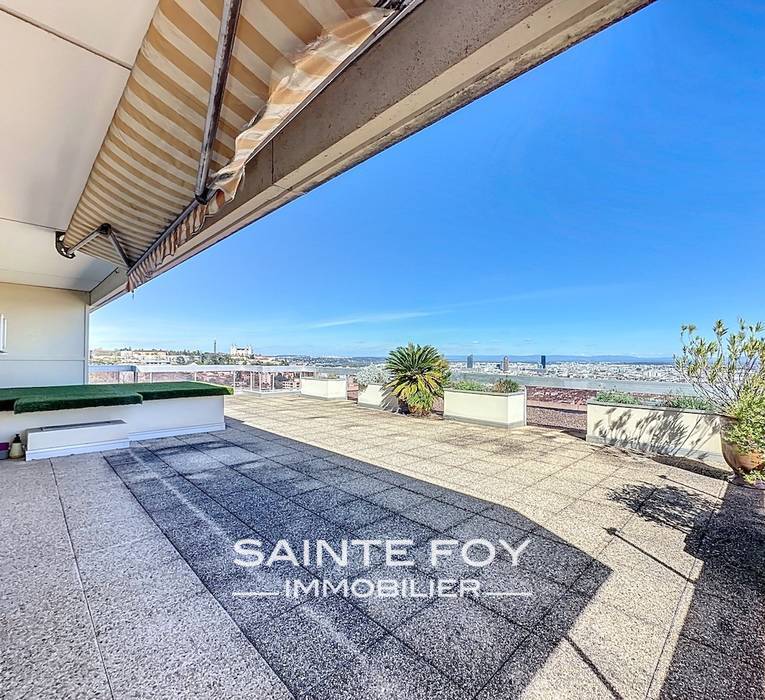 2025566 image1 - Sainte Foy Immobilier - Ce sont des agences immobilières dans l'Ouest Lyonnais spécialisées dans la location de maison ou d'appartement et la vente de propriété de prestige.