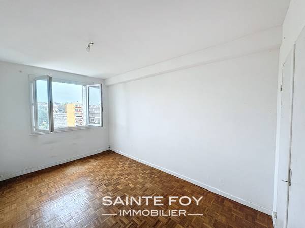 2025530 image7 - Sainte Foy Immobilier - Ce sont des agences immobilières dans l'Ouest Lyonnais spécialisées dans la location de maison ou d'appartement et la vente de propriété de prestige.
