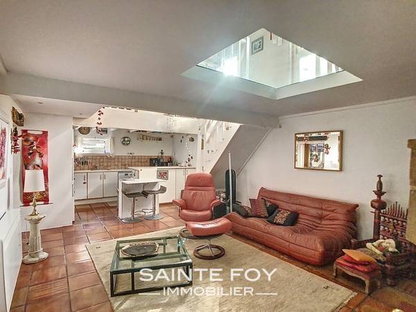 2025572 image3 - Sainte Foy Immobilier - Ce sont des agences immobilières dans l'Ouest Lyonnais spécialisées dans la location de maison ou d'appartement et la vente de propriété de prestige.