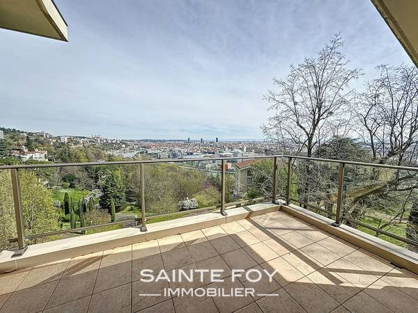 2025513 image2 - Sainte Foy Immobilier - Ce sont des agences immobilières dans l'Ouest Lyonnais spécialisées dans la location de maison ou d'appartement et la vente de propriété de prestige.
