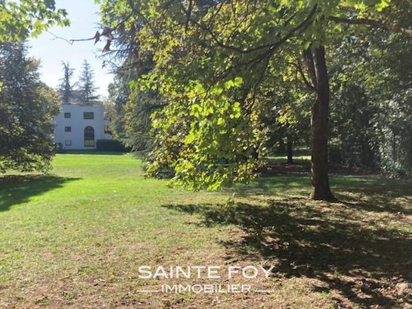 2025595 image9 - Sainte Foy Immobilier - Ce sont des agences immobilières dans l'Ouest Lyonnais spécialisées dans la location de maison ou d'appartement et la vente de propriété de prestige.