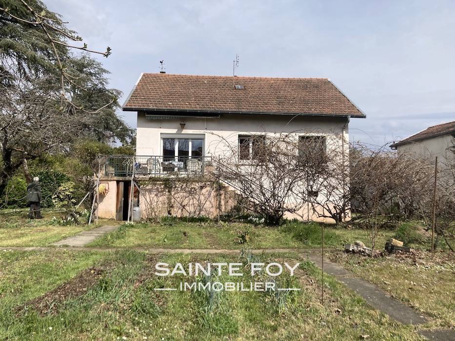 2021924 image1 - Sainte Foy Immobilier - Ce sont des agences immobilières dans l'Ouest Lyonnais spécialisées dans la location de maison ou d'appartement et la vente de propriété de prestige.