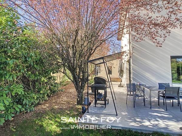 2025685 image8 - Sainte Foy Immobilier - Ce sont des agences immobilières dans l'Ouest Lyonnais spécialisées dans la location de maison ou d'appartement et la vente de propriété de prestige.