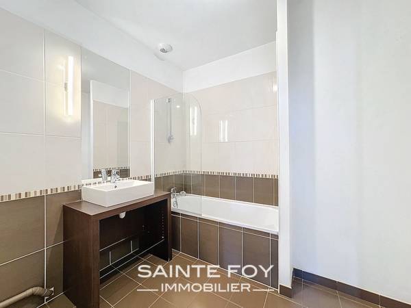 2025682 image6 - Sainte Foy Immobilier - Ce sont des agences immobilières dans l'Ouest Lyonnais spécialisées dans la location de maison ou d'appartement et la vente de propriété de prestige.