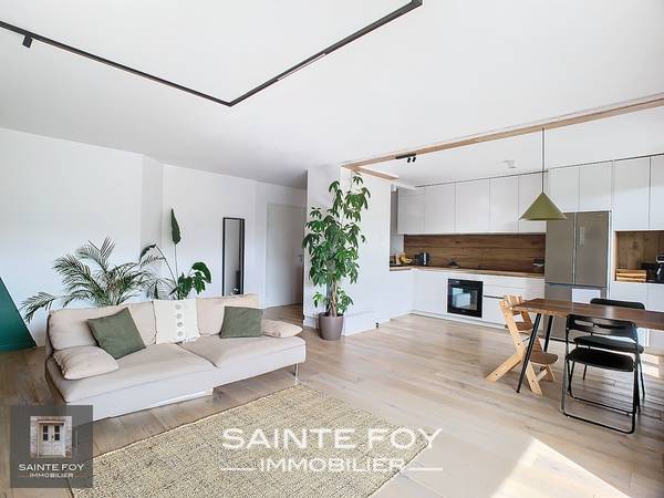2025732 image3 - Sainte Foy Immobilier - Ce sont des agences immobilières dans l'Ouest Lyonnais spécialisées dans la location de maison ou d'appartement et la vente de propriété de prestige.