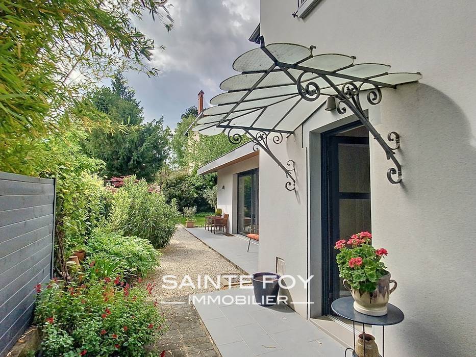 2025720 image1 - Sainte Foy Immobilier - Ce sont des agences immobilières dans l'Ouest Lyonnais spécialisées dans la location de maison ou d'appartement et la vente de propriété de prestige.