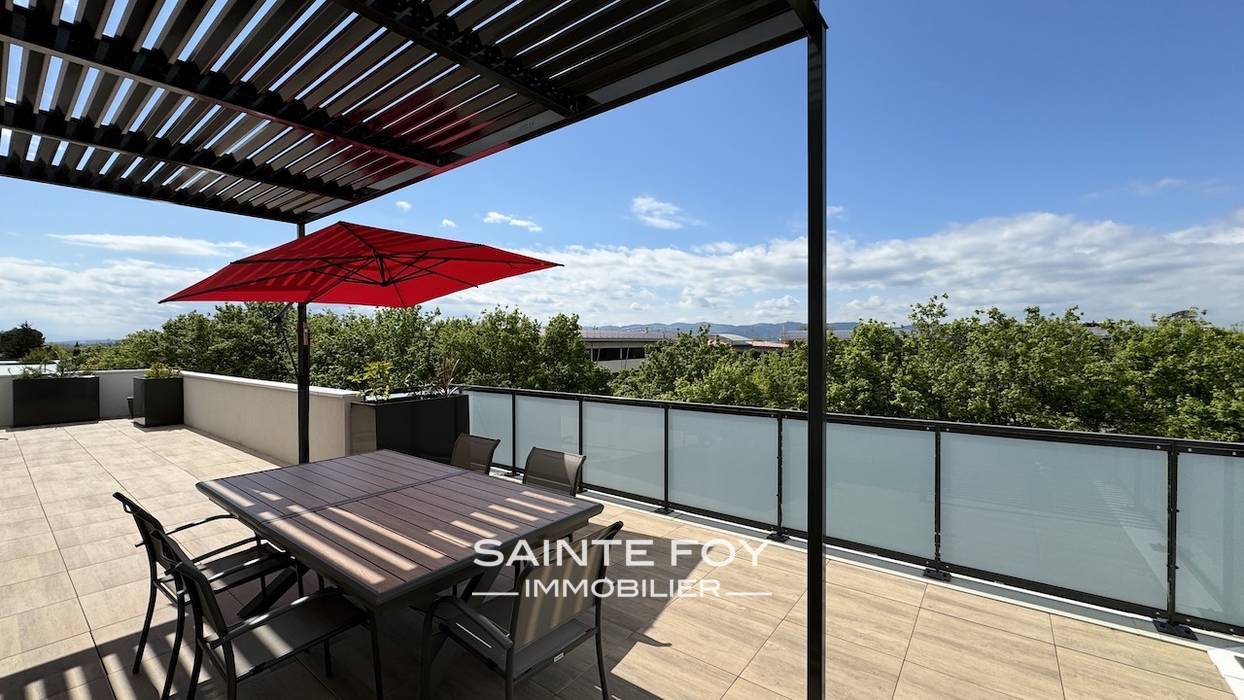 2025745 image1 - Sainte Foy Immobilier - Ce sont des agences immobilières dans l'Ouest Lyonnais spécialisées dans la location de maison ou d'appartement et la vente de propriété de prestige.