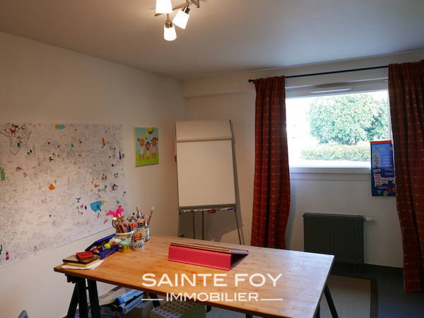 117830 image9 - Sainte Foy Immobilier - Ce sont des agences immobilières dans l'Ouest Lyonnais spécialisées dans la location de maison ou d'appartement et la vente de propriété de prestige.