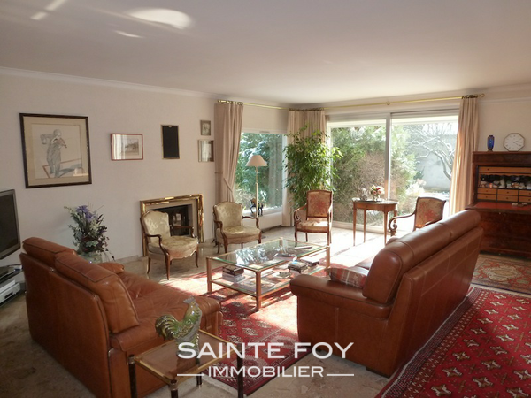 8107 image2 - Sainte Foy Immobilier - Ce sont des agences immobilières dans l'Ouest Lyonnais spécialisées dans la location de maison ou d'appartement et la vente de propriété de prestige.