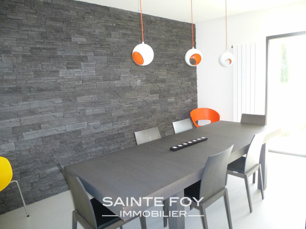 9807 image4 - Sainte Foy Immobilier - Ce sont des agences immobilières dans l'Ouest Lyonnais spécialisées dans la location de maison ou d'appartement et la vente de propriété de prestige.