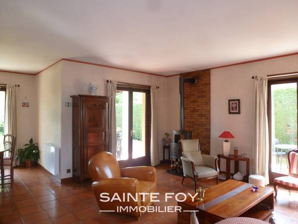 10736 image2 - Sainte Foy Immobilier - Ce sont des agences immobilières dans l'Ouest Lyonnais spécialisées dans la location de maison ou d'appartement et la vente de propriété de prestige.