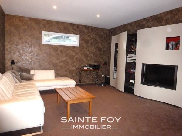10991 image3 - Sainte Foy Immobilier - Ce sont des agences immobilières dans l'Ouest Lyonnais spécialisées dans la location de maison ou d'appartement et la vente de propriété de prestige.