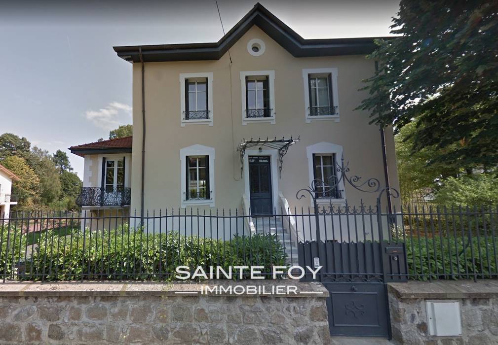 2019660 image1 - Sainte Foy Immobilier - Ce sont des agences immobilières dans l'Ouest Lyonnais spécialisées dans la location de maison ou d'appartement et la vente de propriété de prestige.