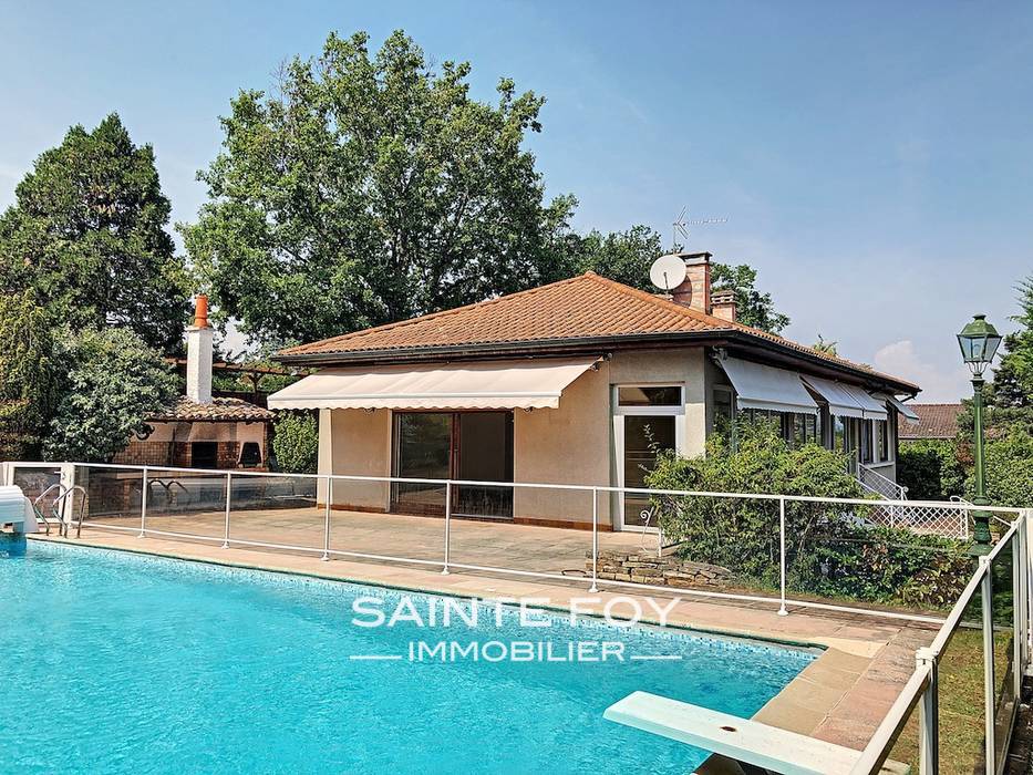 2019707 image1 - Sainte Foy Immobilier - Ce sont des agences immobilières dans l'Ouest Lyonnais spécialisées dans la location de maison ou d'appartement et la vente de propriété de prestige.