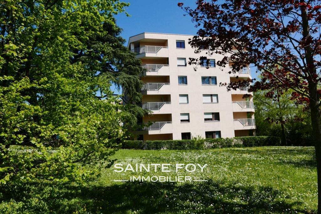 118014 image1 - Sainte Foy Immobilier - Ce sont des agences immobilières dans l'Ouest Lyonnais spécialisées dans la location de maison ou d'appartement et la vente de propriété de prestige.
