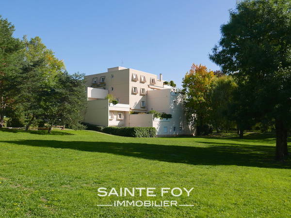 1761405 image7 - Sainte Foy Immobilier - Ce sont des agences immobilières dans l'Ouest Lyonnais spécialisées dans la location de maison ou d'appartement et la vente de propriété de prestige.