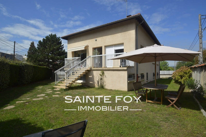 1761407 image1 - Sainte Foy Immobilier - Ce sont des agences immobilières dans l'Ouest Lyonnais spécialisées dans la location de maison ou d'appartement et la vente de propriété de prestige.