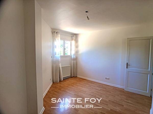 2019760 image9 - Sainte Foy Immobilier - Ce sont des agences immobilières dans l'Ouest Lyonnais spécialisées dans la location de maison ou d'appartement et la vente de propriété de prestige.
