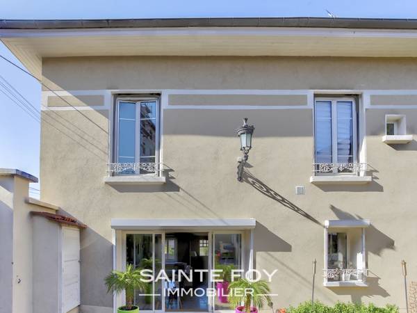 117867 image7 - Sainte Foy Immobilier - Ce sont des agences immobilières dans l'Ouest Lyonnais spécialisées dans la location de maison ou d'appartement et la vente de propriété de prestige.