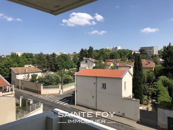 13396 image2 - Sainte Foy Immobilier - Ce sont des agences immobilières dans l'Ouest Lyonnais spécialisées dans la location de maison ou d'appartement et la vente de propriété de prestige.