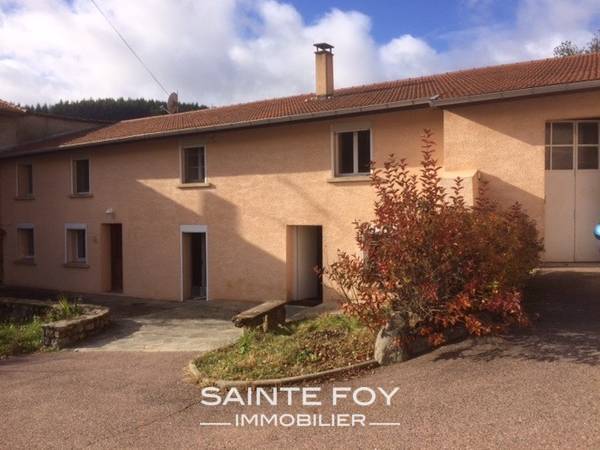 117886 image2 - Sainte Foy Immobilier - Ce sont des agences immobilières dans l'Ouest Lyonnais spécialisées dans la location de maison ou d'appartement et la vente de propriété de prestige.
