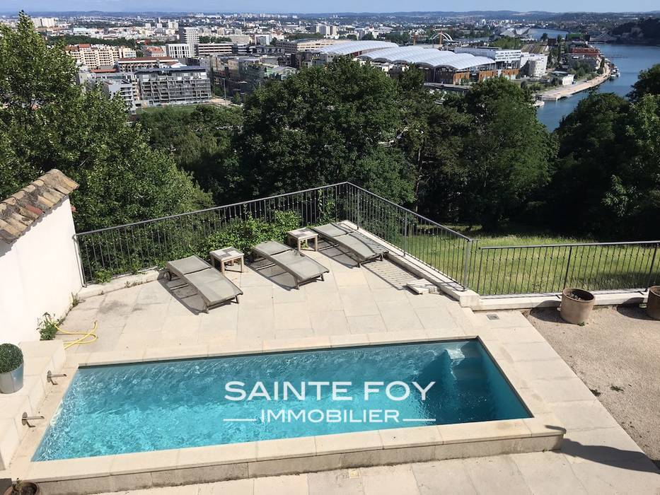 14039 image1 - Sainte Foy Immobilier - Ce sont des agences immobilières dans l'Ouest Lyonnais spécialisées dans la location de maison ou d'appartement et la vente de propriété de prestige.