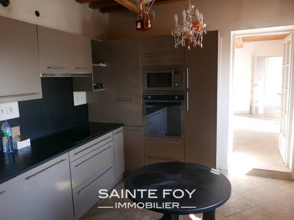 14039 image4 - Sainte Foy Immobilier - Ce sont des agences immobilières dans l'Ouest Lyonnais spécialisées dans la location de maison ou d'appartement et la vente de propriété de prestige.