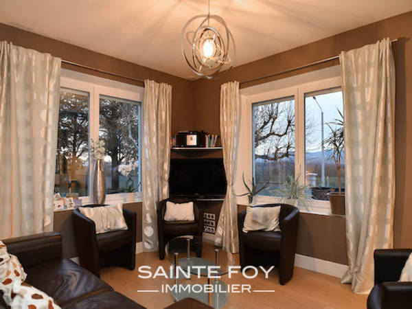 1761387 image4 - Sainte Foy Immobilier - Ce sont des agences immobilières dans l'Ouest Lyonnais spécialisées dans la location de maison ou d'appartement et la vente de propriété de prestige.
