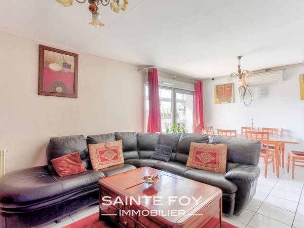 117846 image3 - Sainte Foy Immobilier - Ce sont des agences immobilières dans l'Ouest Lyonnais spécialisées dans la location de maison ou d'appartement et la vente de propriété de prestige.