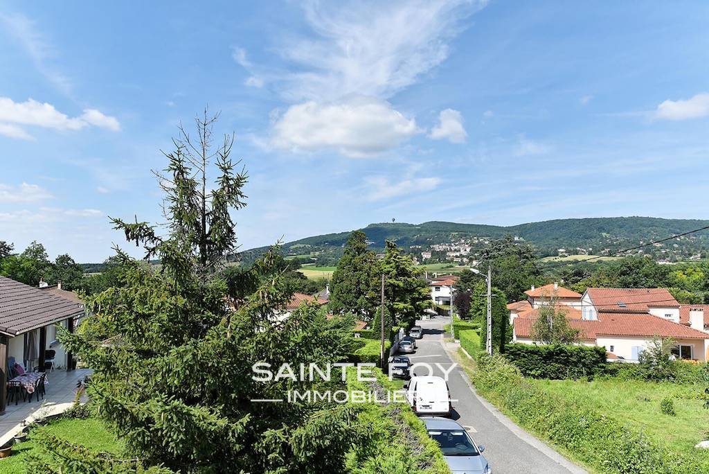1761392 image1 - Sainte Foy Immobilier - Ce sont des agences immobilières dans l'Ouest Lyonnais spécialisées dans la location de maison ou d'appartement et la vente de propriété de prestige.