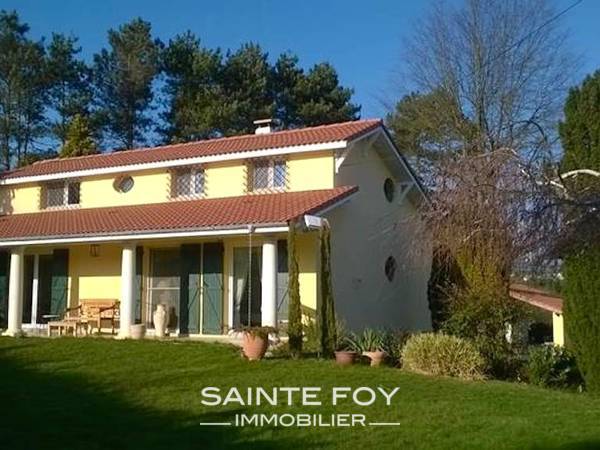 11389 image5 - Sainte Foy Immobilier - Ce sont des agences immobilières dans l'Ouest Lyonnais spécialisées dans la location de maison ou d'appartement et la vente de propriété de prestige.
